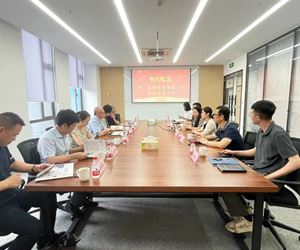 南京市科技局和雨花台区领导一行莅临南宫28官网下载链接调研指导